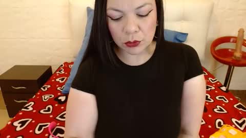 Angie online show from November 15, 9:49 pm