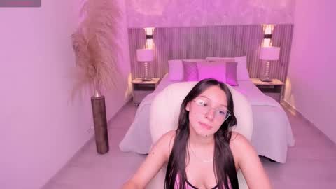 angie_smith_x online show from February 27, 5:00 am