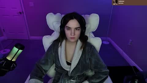 Angie Fae online show from November 20, 2:21 am