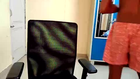 Tutu22 online show from February 18, 2:33 am