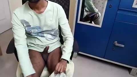 Tutu22 online show from January 19, 8:30 pm