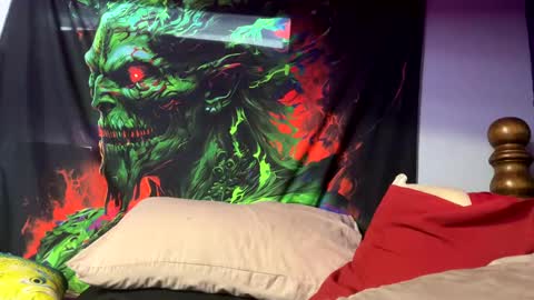 angusbone01 online show from December 18, 2:21 am