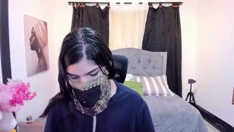 Anissa online show from June 8, 4:41 pm