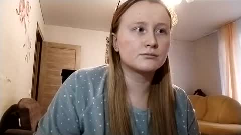 Snapshot of anika_lipps chatting on October 16, 3:00 pm Anika online show from October 16, 3:00 pm