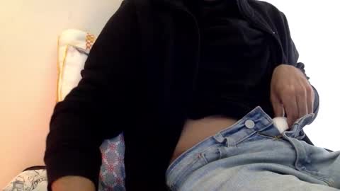 aniketkesari1 online show from January 9, 10:48 pm