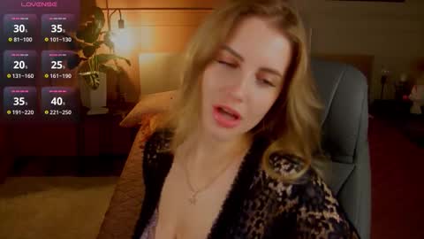 Anita online show from November 15, 1:07 am