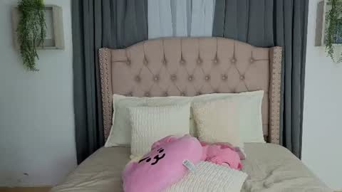 anittafoxx online show from June 23, 9:32 pm