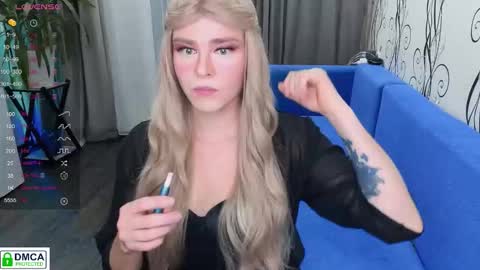 anjalin_sososok online show from November 17, 6:32 pm