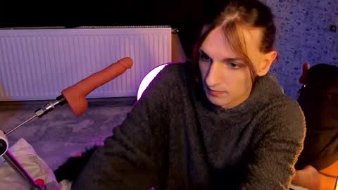 Angel online show from February 25, 7:06 pm