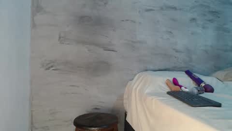 Hello My name is NaiaraPv is OPEN online show from March 5, 10:10 pm