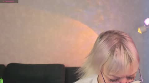 ann_annise online show from March 4, 1:24 am