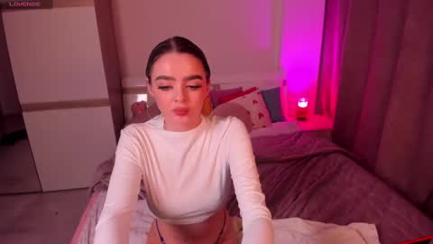 Snapshot of anna_nickol chatting on January 30, 6:43 pm Anna online show from January 30, 6:43 pm