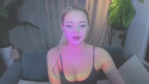 Anna online show from March 25, 3:30 pm