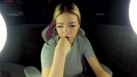 Anna online show from January 6, 1:09 am