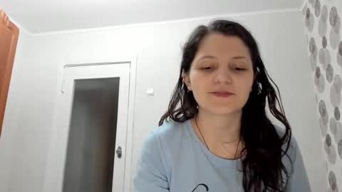 Snapshot of annaahcharm chatting on January 4, 11:43 am annaahcharm online show from January 4, 11:43 am