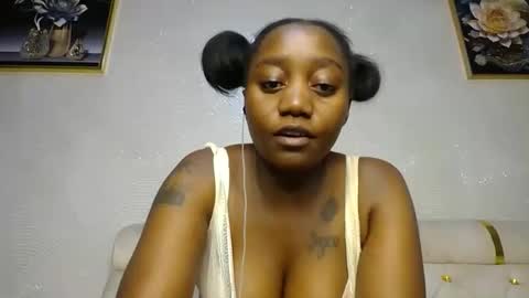 Snapshot of annabel038 chatting on February 22, 12:16 am Annabel online show from February 22, 12:16 am