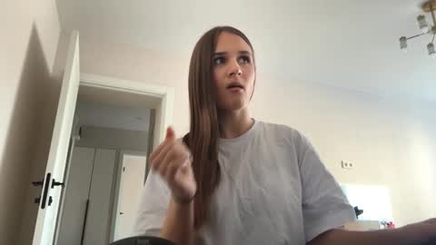 Mary online show from February 23, 11:01 am