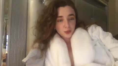 Anna online show from September 9, 10:10 pm