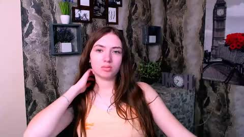 Anna online show from April 14, 9:56 am