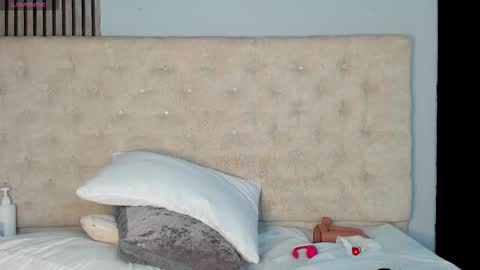 Anna Landry online show from October 9, 11:21 pm