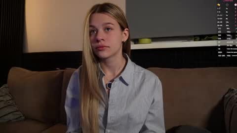 Anne online show from March 21, 7:51 pm