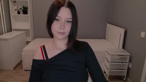 AnnFlowerLa online show from September 17, 12:58 am