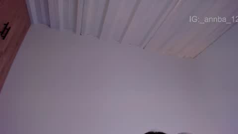 annie_barozzi online show from February 16, 1:37 am