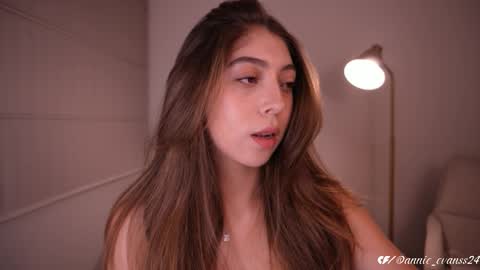 Annie Evans online show from February 2, 11:56 pm