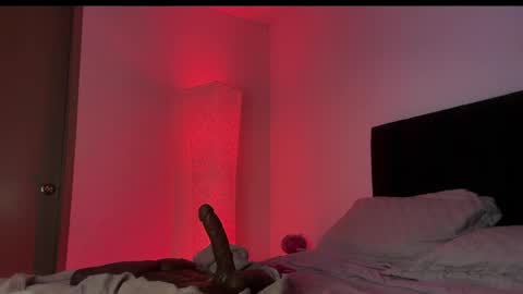 JEANNE no olvides seguirme dont forget follow me  uu online show from May 16, 12:29 am
