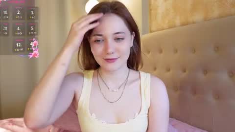 annieleonhar online show from July 4, 3:27 pm