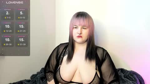 Snapshot of annnott chatting on September 13, 10:06 am Ann online show from September 13, 10:06 am