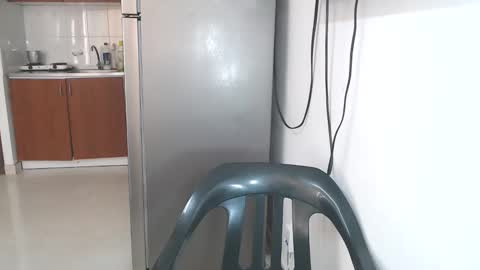 anntonella_squirt online show from September 10, 12:17 pm