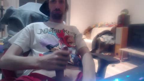 LoyalDog online show from April 22, 6:59 pm