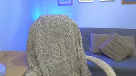 ANNY LOUIS online show from December 2, 7:12 pm