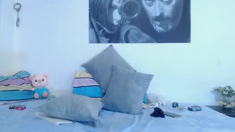    online show from February 6, 7:49 pm