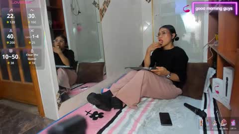 LittleSunny  My schedule 1400 - 2200 GMT -5 online show from January 8, 3:45 am