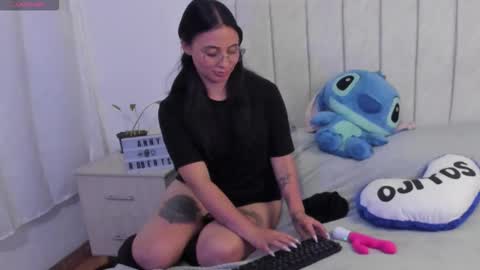 Anny online show from January 8, 11:21 pm