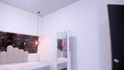 Anny online show from September 10, 9:16 pm