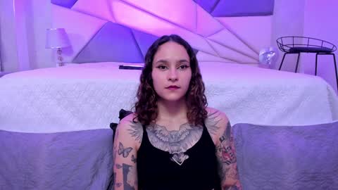 Snapshot of annythomsonn chatting on January 26, 2:14 am AnnyT online show from January 26, 2:14 am
