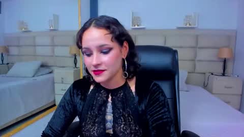 Snapshot of annythomsonn chatting on October 14, 9:07 pm AnnyT online show from October 14, 9:07 pm
