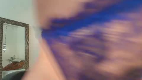 AnnyXhot online show from June 27, 11:27 am