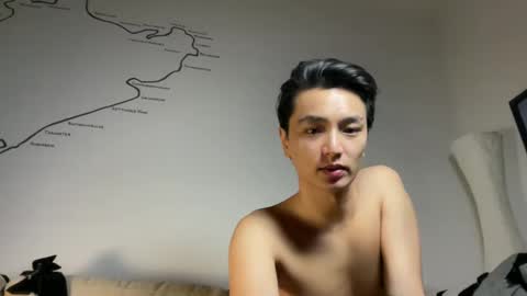 asiantwinkboy online show from December 18, 7:30 pm