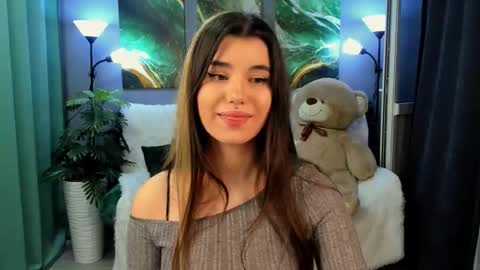 Anora online show from September 11, 6:31 pm