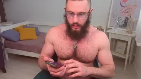 Ant online show from April 11, 8:51 am