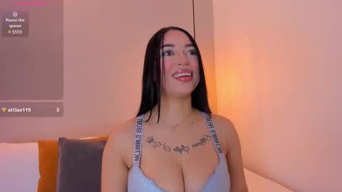 Snapshot of anthonellasweet_ chatting on October 9, 12:21 pm Anthonella Sweet online show from October 9, 12:21 pm
