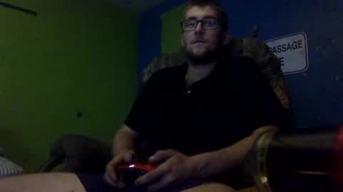 Snapshot of anthoniolover chatting on October 6, 1:01 am anthoniolover online show from October 6, 1:01 am