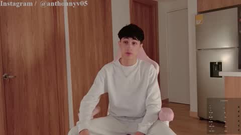 TONY NEW ACCOUNT online show from February 24, 12:35 am