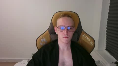 anthonythorn online show from October 19, 9:52 pm