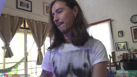 Snapshot of antinoo_gnothi chatting on January 22, 5:28 pm Antinoo Gnothi online show from January 22, 5:28 pm