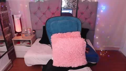 antolyh_c online show from February 18, 12:27 pm